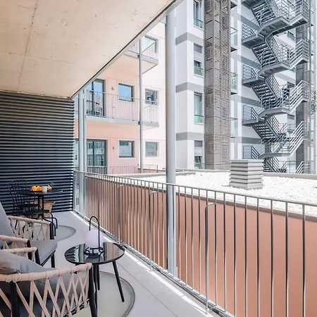 Lucien - 1 Bedroom And Balcony In Santo Antonio Apartman Lisboa