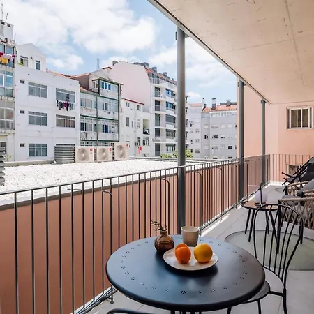 דירה Lucien - 1 Bedroom And Balcony In Santo Antonio *