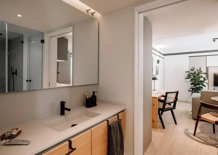 Lucien - 1 Bedroom And Balcony In Santo Antonio Lejlighed *